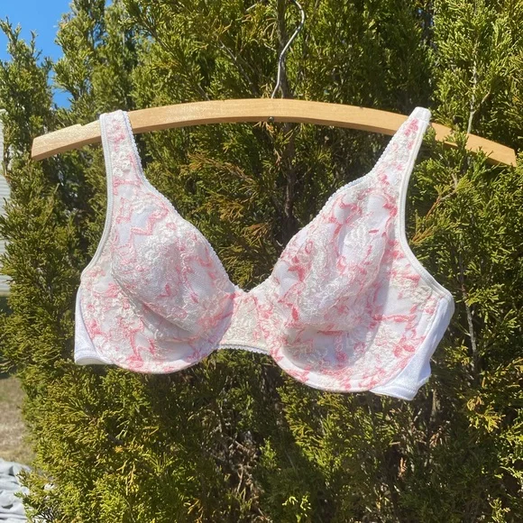 Vintage Olga 34C Dainty Pink & White Lace Detailed Coquette Bra - Picture 2 of 7